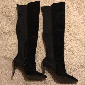 Knee high suede boots sz 10 black